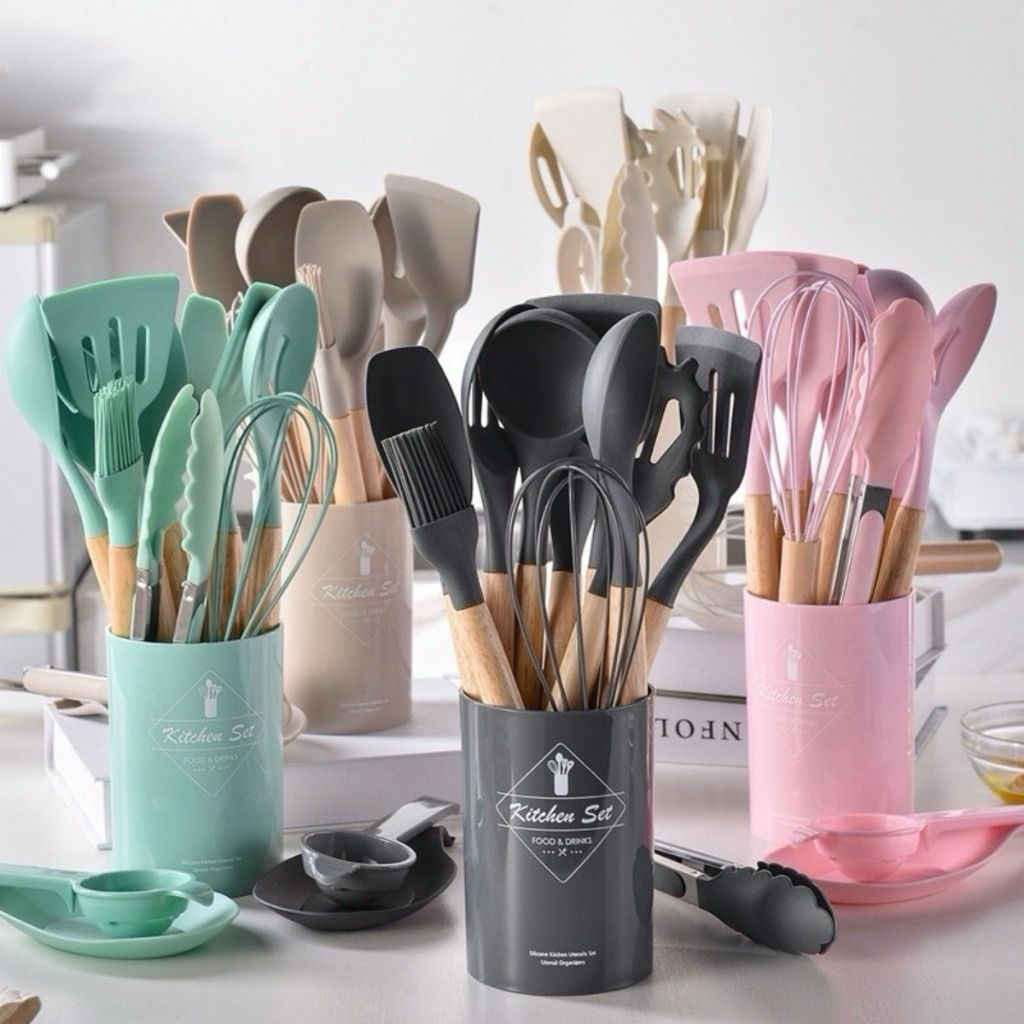 Jogo Cozinha Premium Silicone rosa com cabos de madeira